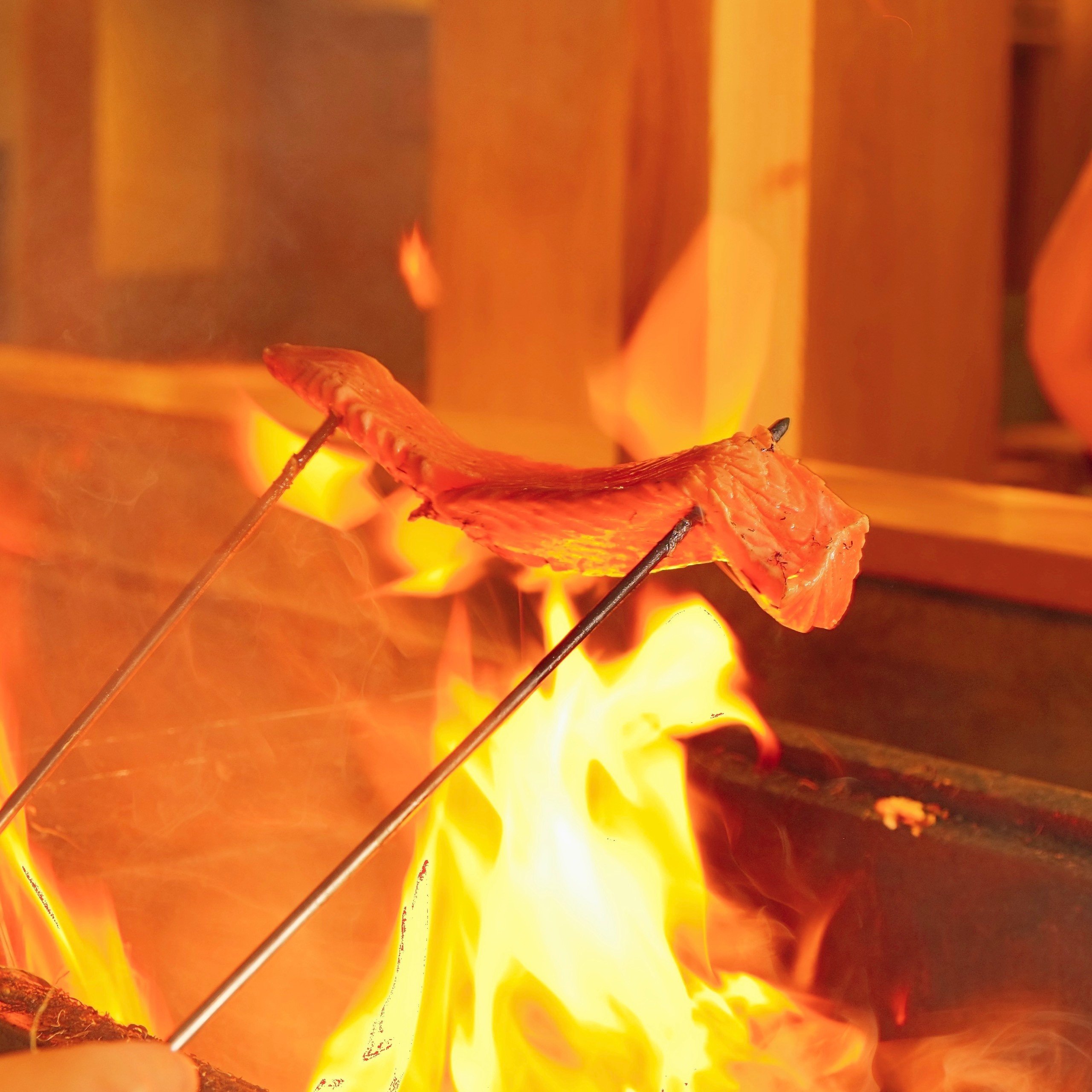 món ăn lễ hội  Warayaki nướng rơm