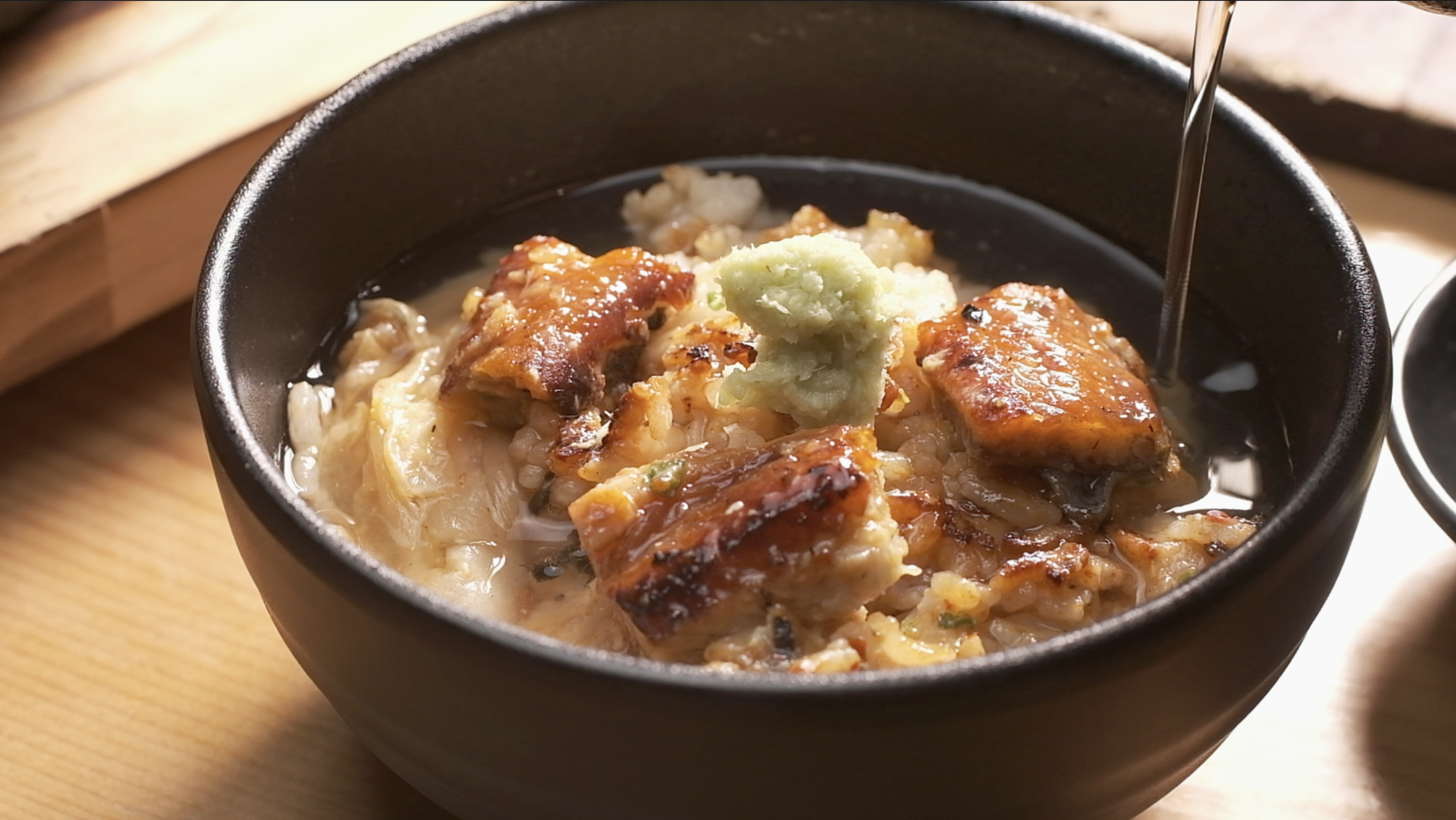 Cách 3 ăn Ishiyaki Hitsumasshi ăn washabi chung với soup