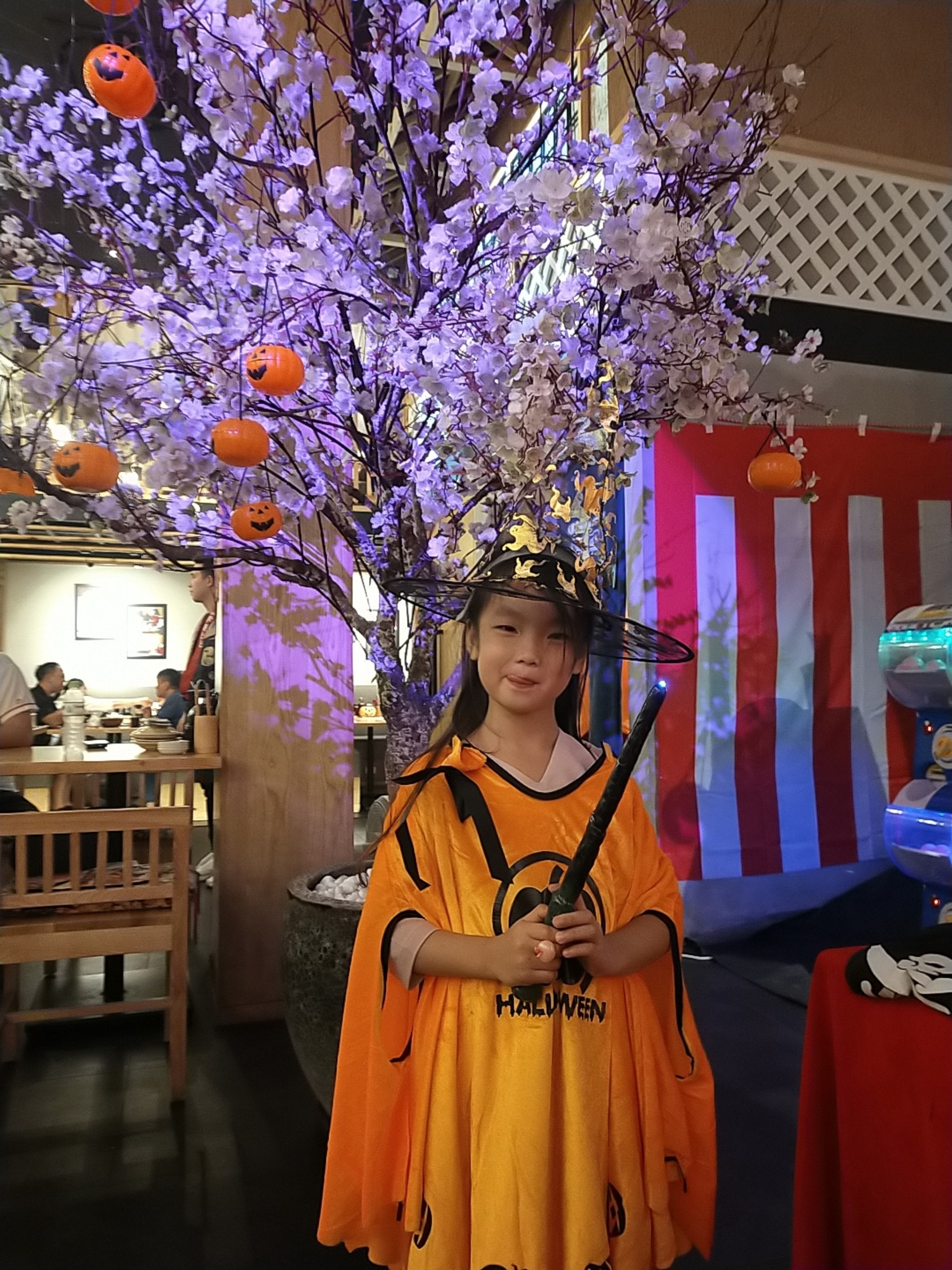 ( Những hình ảnh Coslay Halloween đáng yêu của các bé )