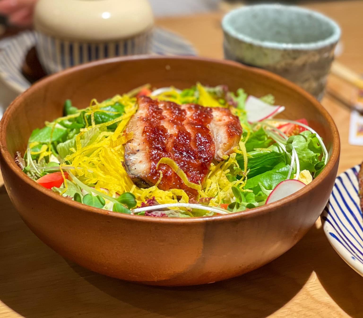 salad lươn sốt Tare