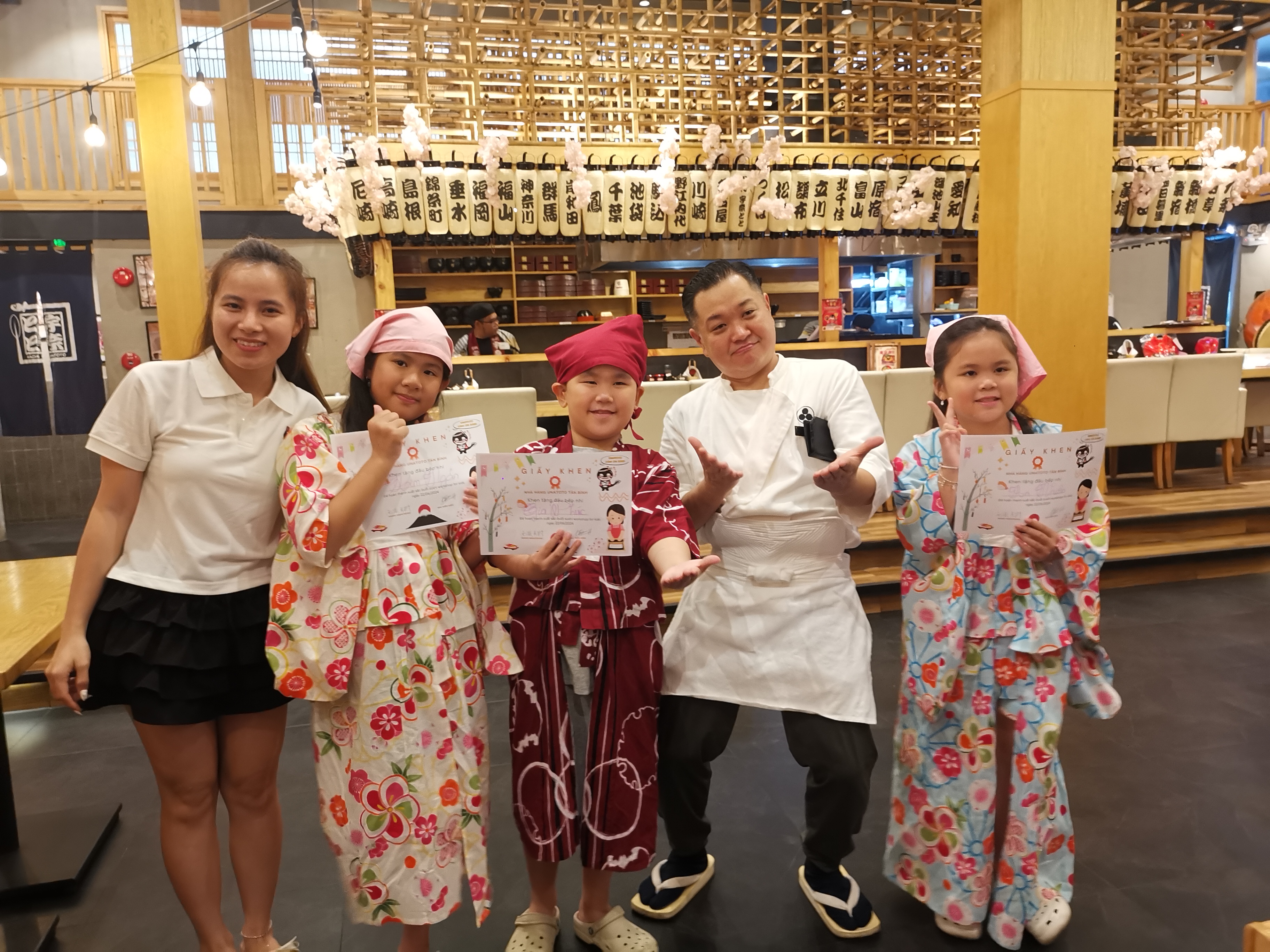workshop bé làm sushi