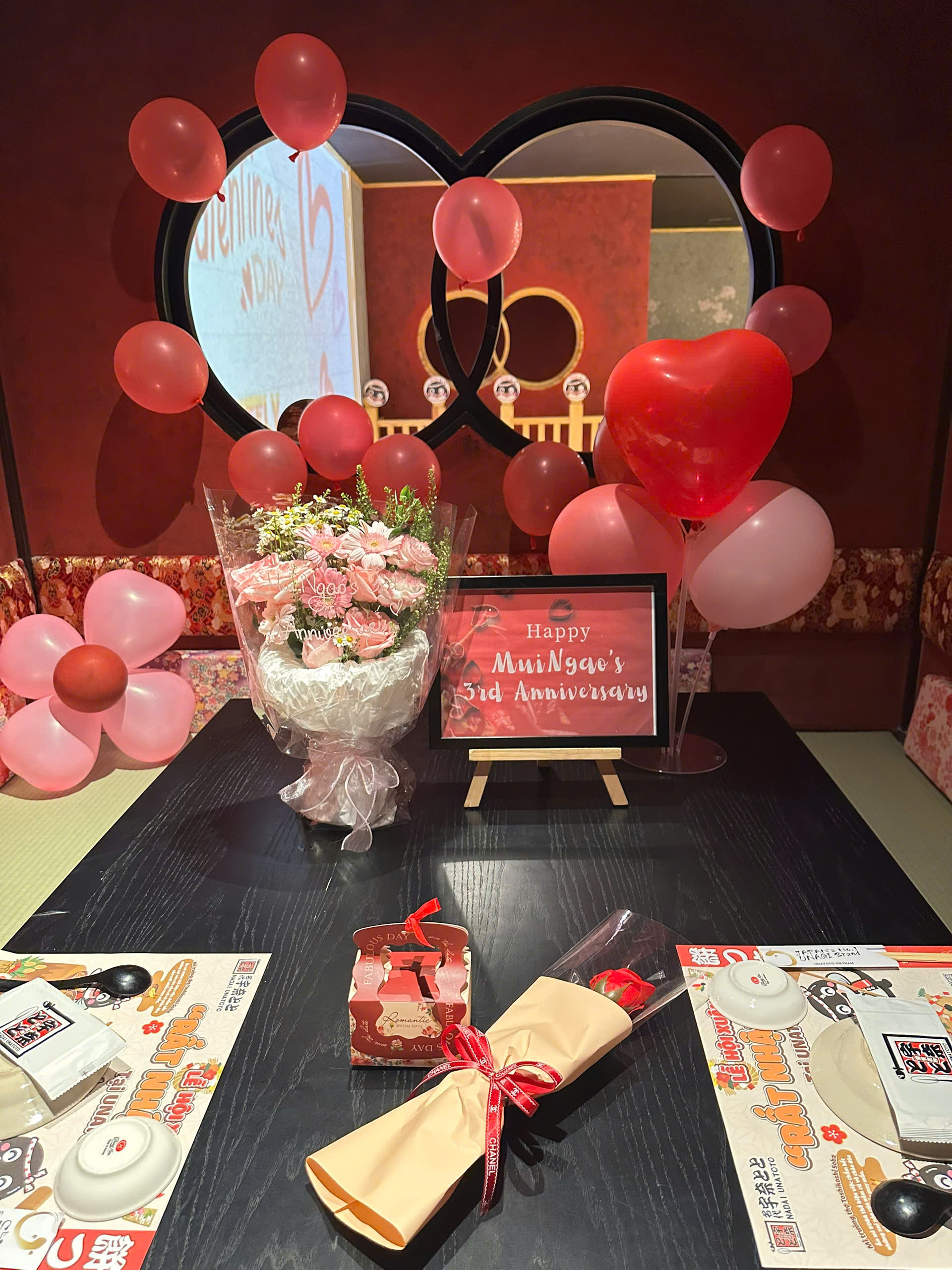 set up lãng mạn tại nhà hàng Nhật Bản Izakaya Unatoto 