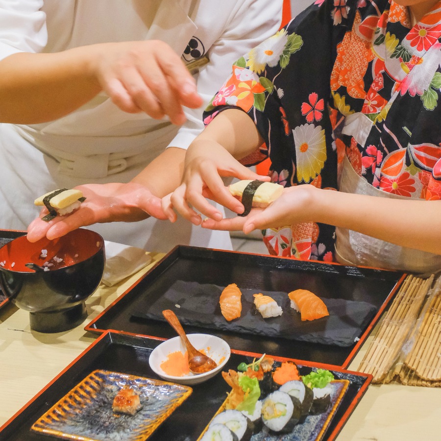 Thành phẩm sushi của chính bé tự tay làm