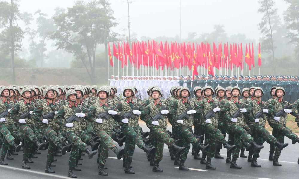 Hợp luyện diễu binh, diễu hành kỷ niệm 50 năm Ngày Giải phóng miền Nam