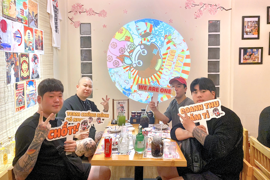 Không khí tại Izakaya Unatoto