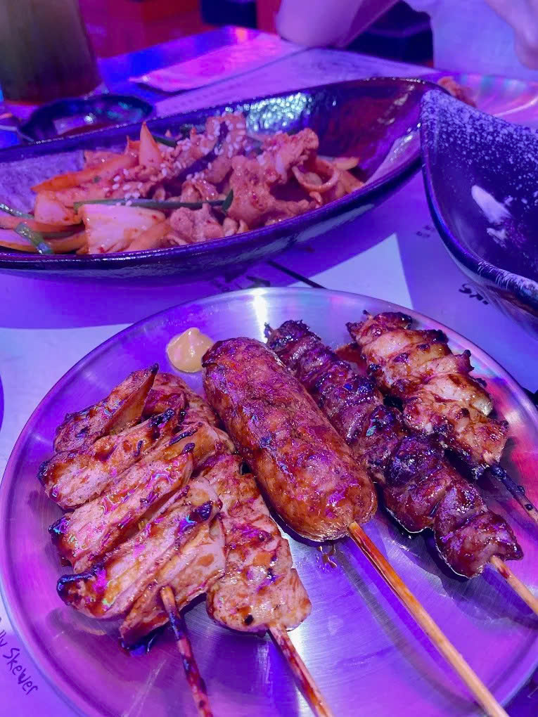 Yakitori (焼き鳥) – Xiên Nướng Than Chuẩn Vị Izakaya