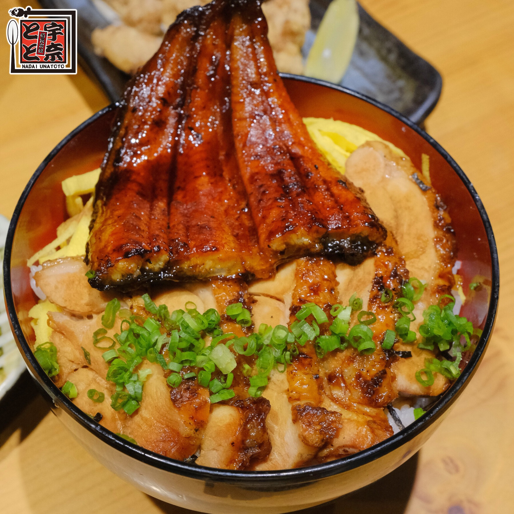 Cơm lươn & gà nướng sốt Teriyaki